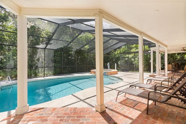 1602 COUNTRY CLUB ROAD, Eustis, FL 32726
