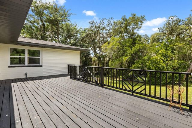 1602 COUNTRY CLUB ROAD, Eustis, FL 32726