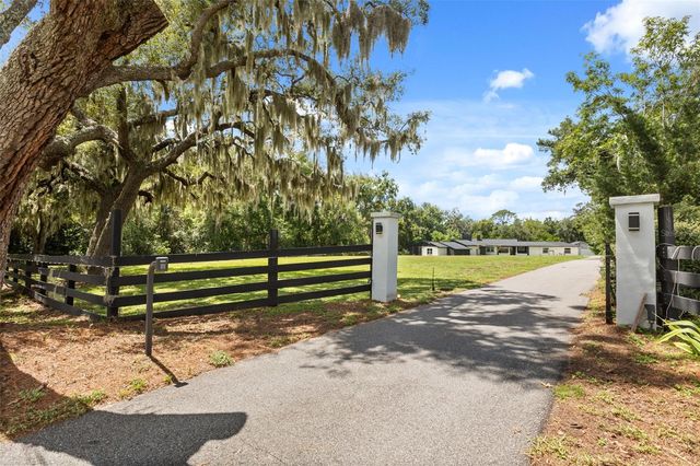 1602 COUNTRY CLUB ROAD, Eustis, FL 32726