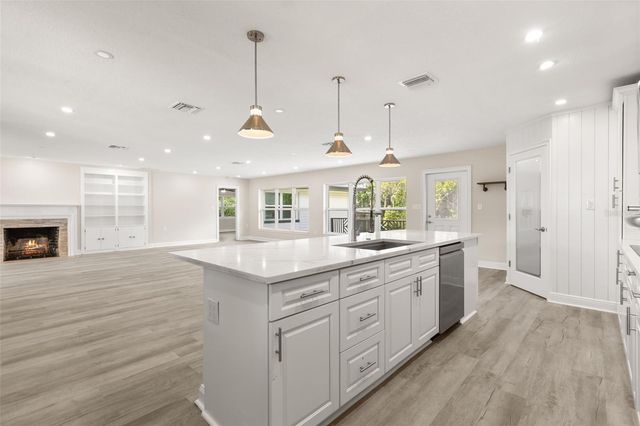 1602 COUNTRY CLUB ROAD, Eustis, FL 32726