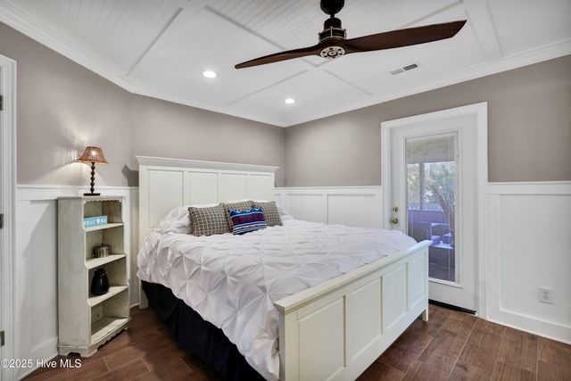 105 SE 37th Street, Oak Island, NC 28465