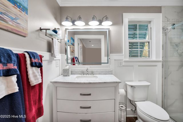 105 SE 37th Street, Oak Island, NC 28465