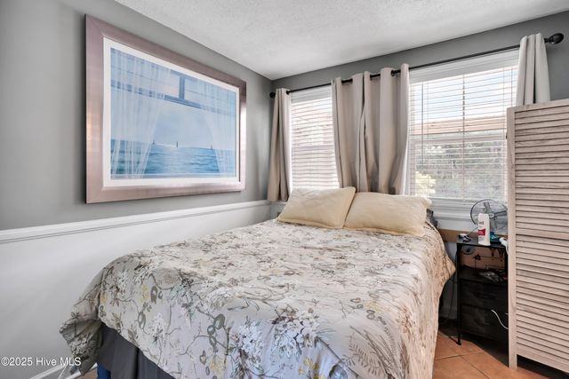 105 SE 37th Street, Oak Island, NC 28465