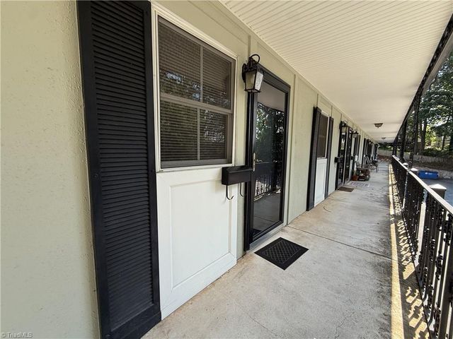 1310 Brookstown Avenue 8, Winston-salem, NC 27101