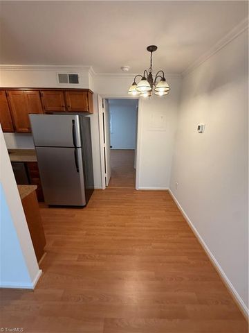 1310 Brookstown Avenue 8, Winston-salem, NC 27101