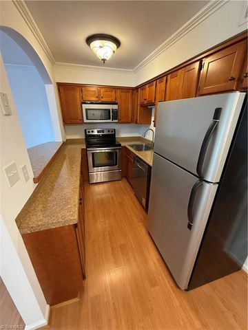 1310 Brookstown Avenue 8, Winston-salem, NC 27101