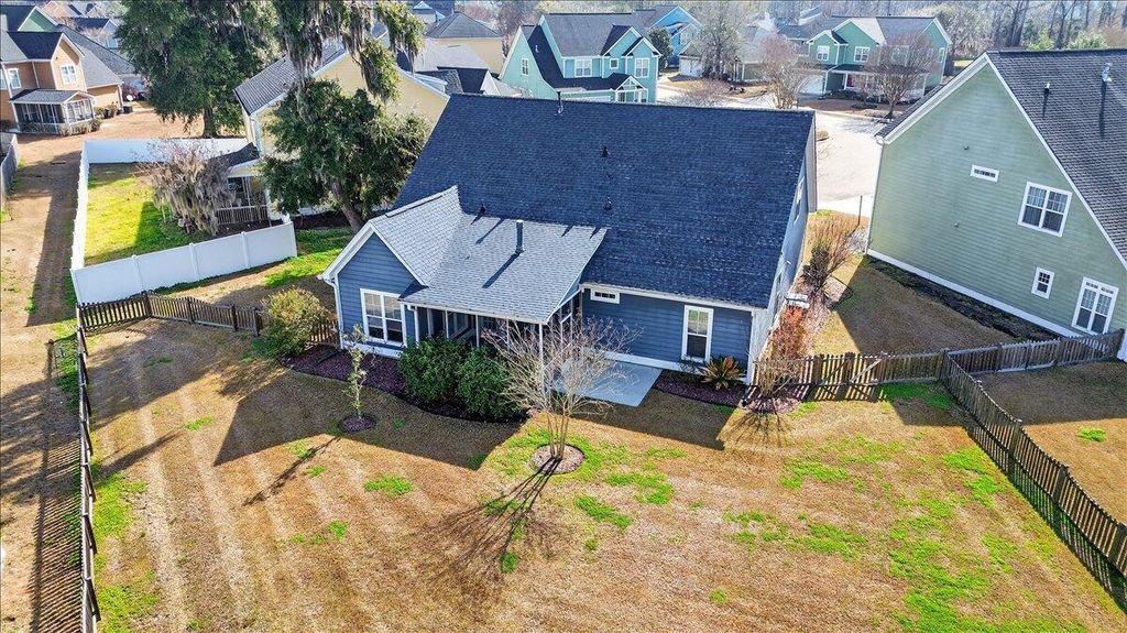 Image 34 of property listing at 4105 Senegal Court, North Charleston, SC 29420