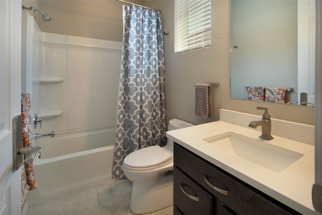 4141 Las Brisas, Santa Fe, NM 87507