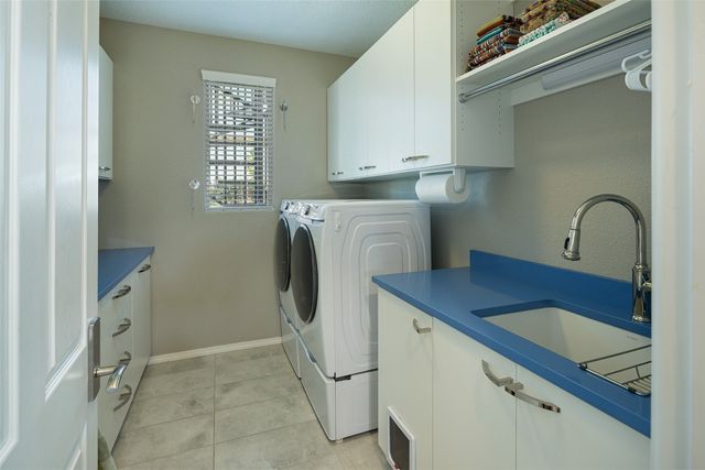 4141 Las Brisas, Santa Fe, NM 87507
