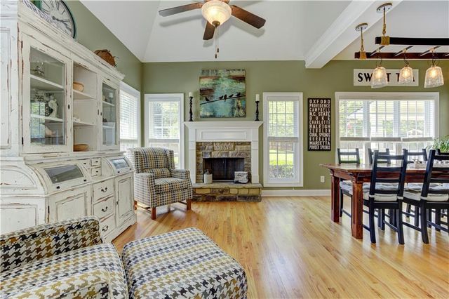 1366 Tamarack Lakes Drive, Powder Springs, GA 30127