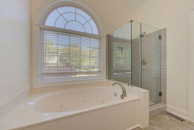 1366 Tamarack Lakes Drive, Powder Springs, GA 30127