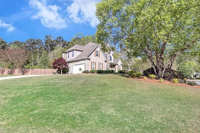 1366 Tamarack Lakes Drive, Powder Springs, GA 30127