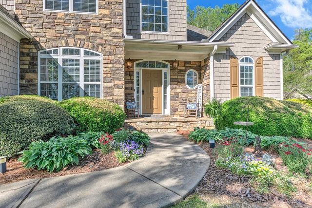 1366 Tamarack Lakes Drive, Powder Springs, GA 30127