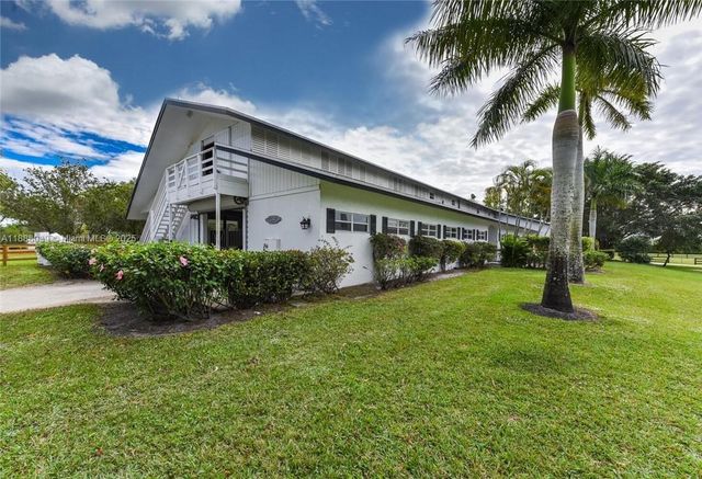 14390 Palm Beach Point Blvd, Wellington, FL 33414