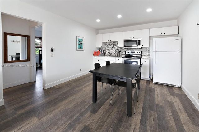 14390 Palm Beach Point Blvd, Wellington, FL 33414