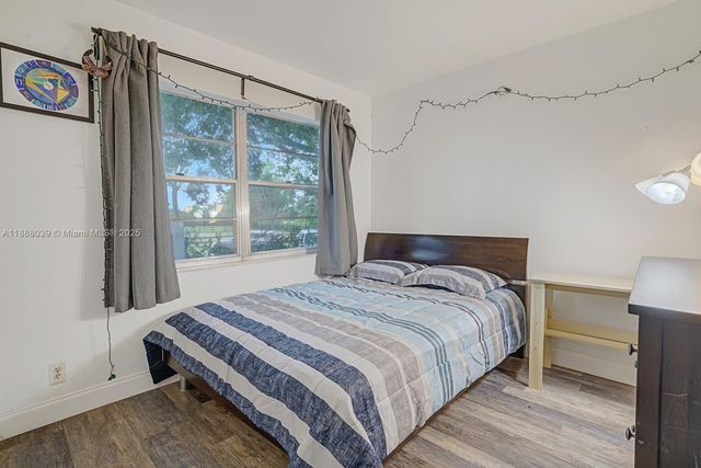 14390 Palm Beach Point Blvd, Wellington, FL 33414