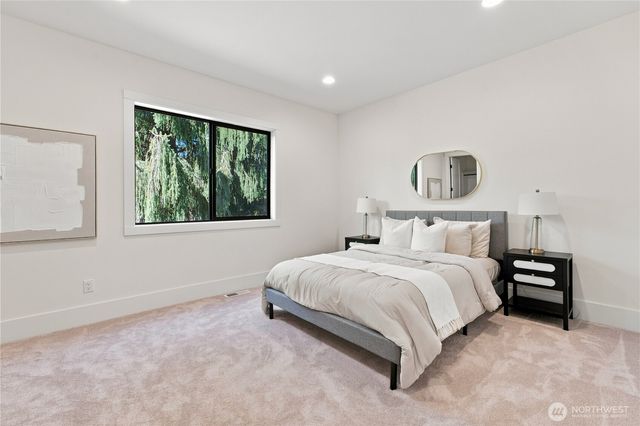 17218 & 17220 NE Woodinville Duvall Road, Woodinville, WA 98072