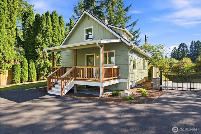17218 & 17220 NE Woodinville Duvall Road, Woodinville, WA 98072