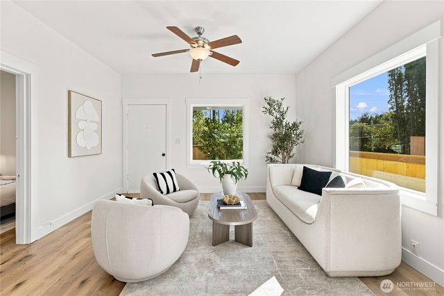 17218 & 17220 NE Woodinville Duvall Road, Woodinville, WA 98072