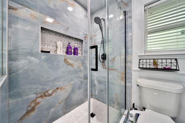 2668 S Woodloch Street, Woodloch, TX 77385