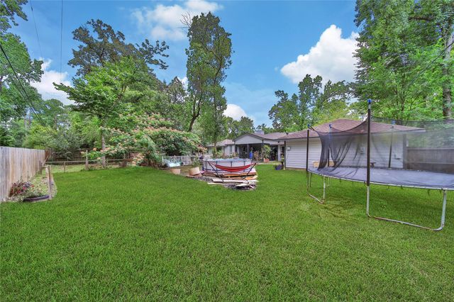 2668 S Woodloch Street, Woodloch, TX 77385