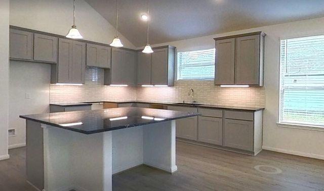 280 County Road 3081, Cleveland, TX 77327
