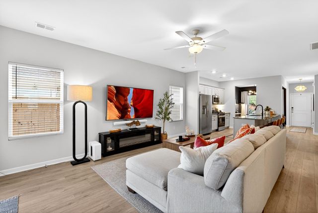 2061 Mayfair Mill Avenue, Spartanburg, SC 29301
