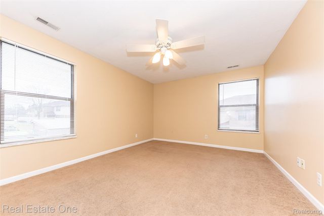 61186 Greenwood Drive 36, South Lyon, MI 48178