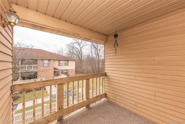 61186 Greenwood Drive 36, South Lyon, MI 48178