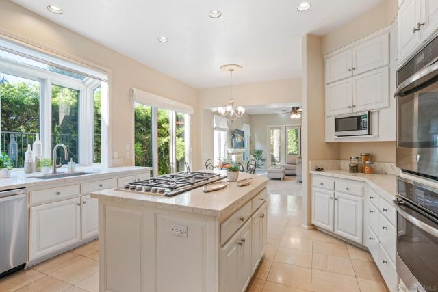 7132 Tern Place, Carlsbad, CA 92011