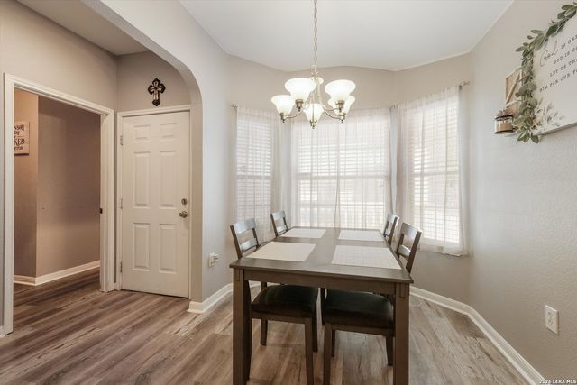 6719 Dragon CRK, San Antonio, TX 78242