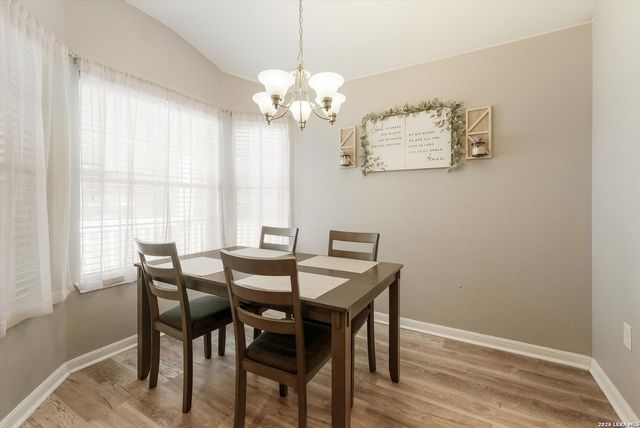 6719 Dragon CRK, San Antonio, TX 78242