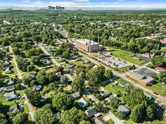 304 S 6th Street, Easley, SC 29640