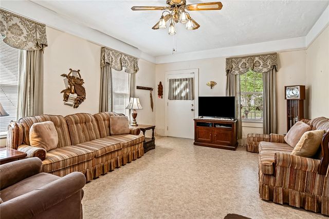 304 S 6th Street, Easley, SC 29640