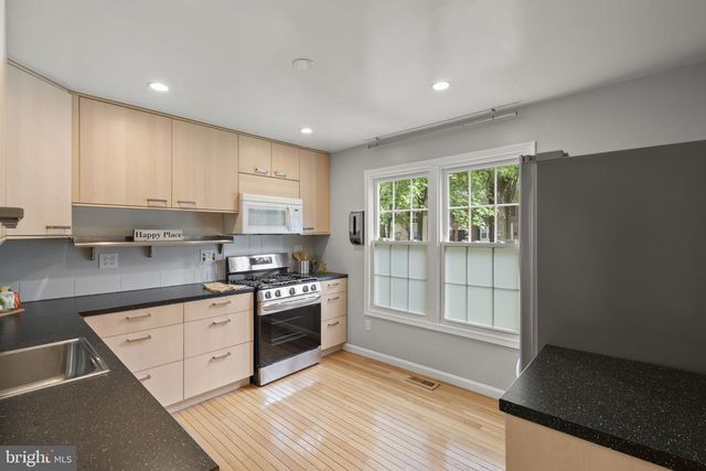 11854 SAINT TRINIANS CT, Reston, VA 20191