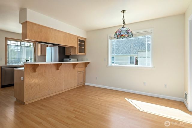45 N Oak Harbor Street, Oak Harbor, WA 98277