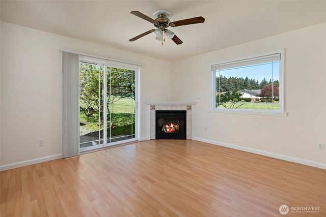 45 N Oak Harbor Street, Oak Harbor, WA 98277