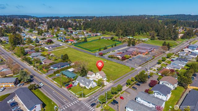45 N Oak Harbor Street, Oak Harbor, WA 98277