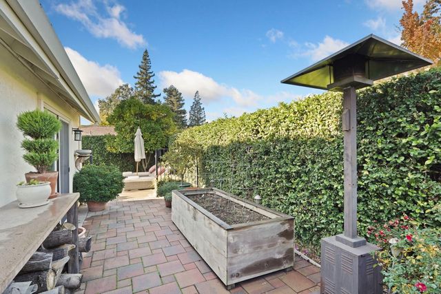 3663 Five Mile Dr, Stockton, CA 95219