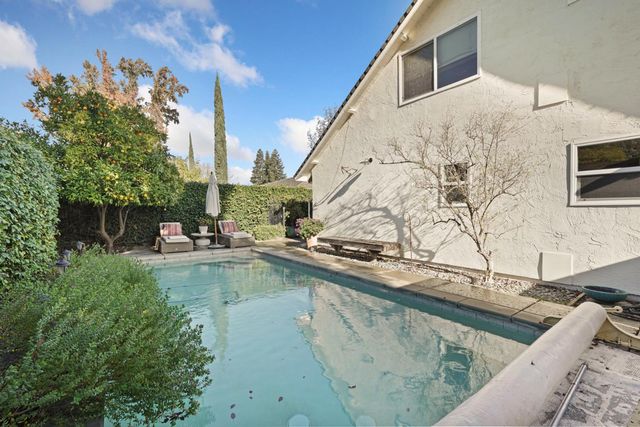 3663 Five Mile Dr, Stockton, CA 95219