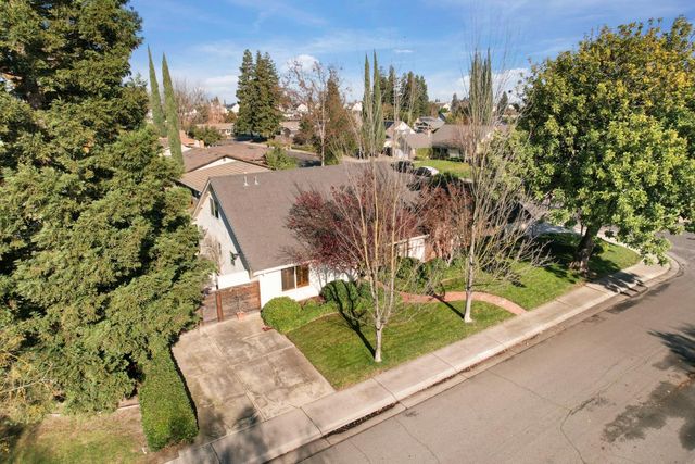 3663 Five Mile Dr, Stockton, CA 95219