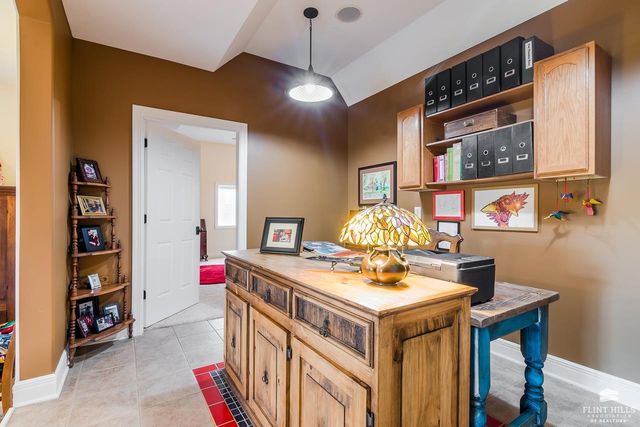 5760 Pheasant Ridge Road, Manhattan, KS 66502