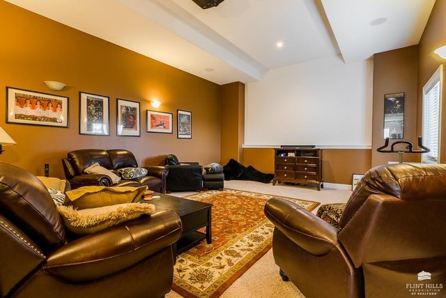 5760 Pheasant Ridge Road, Manhattan, KS 66502