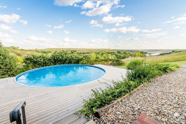5760 Pheasant Ridge Road, Manhattan, KS 66502