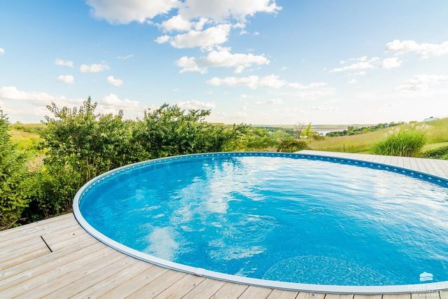 5760 Pheasant Ridge Road, Manhattan, KS 66502
