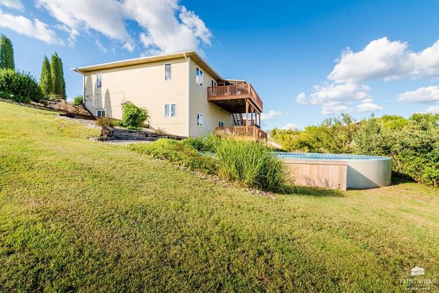 5760 Pheasant Ridge Road, Manhattan, KS 66502