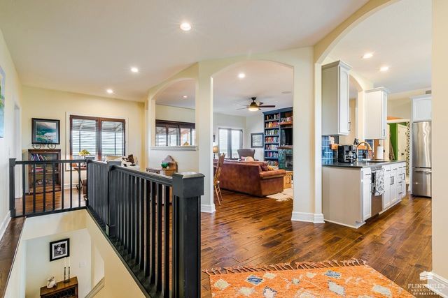 5760 Pheasant Ridge Road, Manhattan, KS 66502