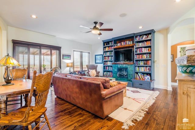 5760 Pheasant Ridge Road, Manhattan, KS 66502
