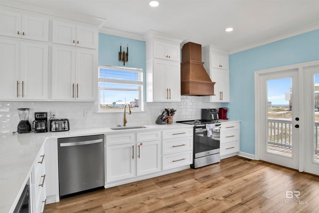 2136 W Beach Boulevard, Gulf Shores, AL 36542