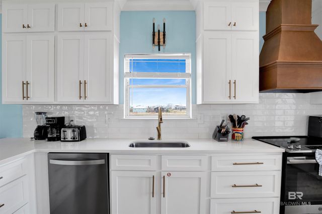 2136 W Beach Boulevard, Gulf Shores, AL 36542